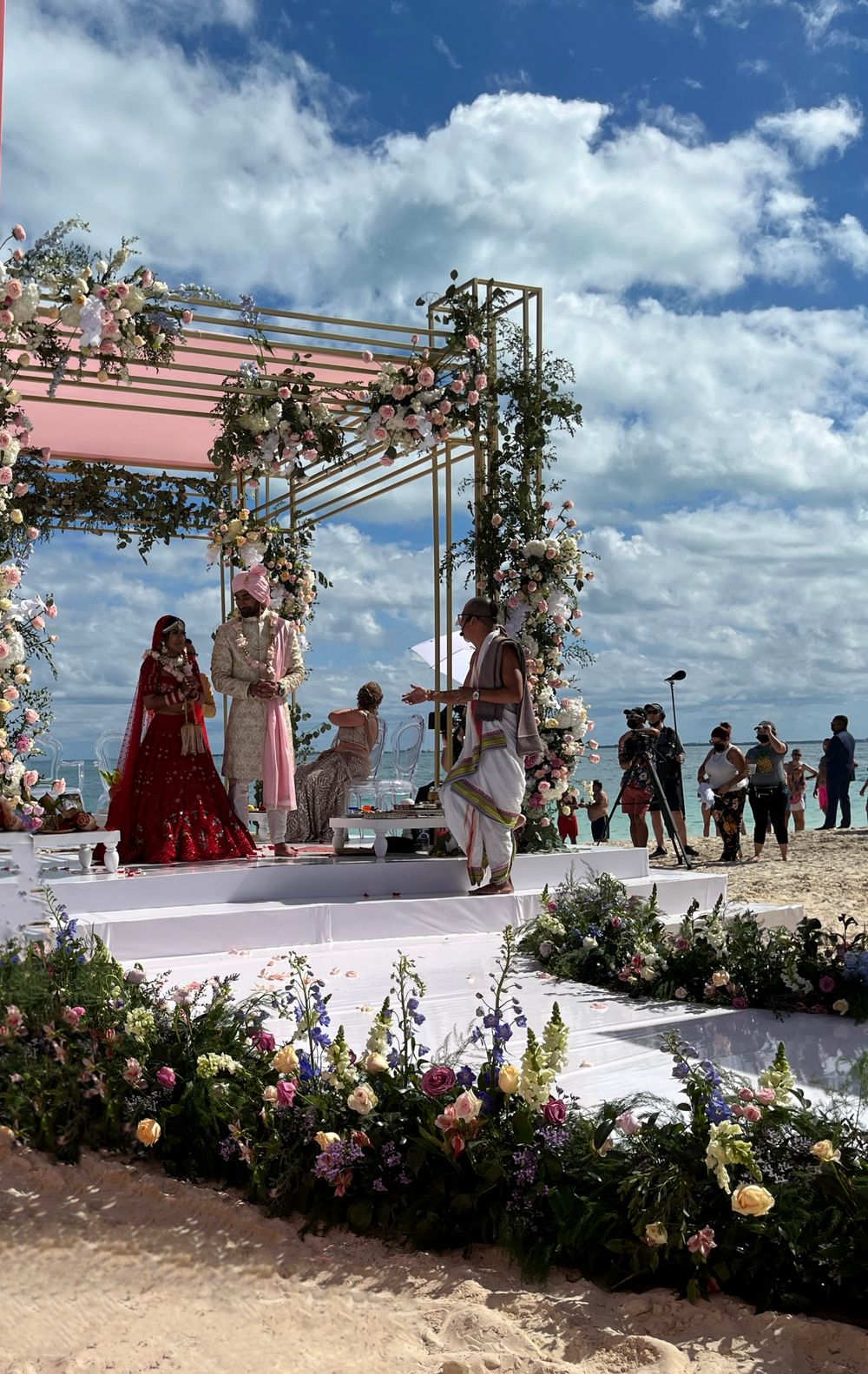 Family Karma Avni Parekh Spills The Chai on Vishal Parvani and Richa